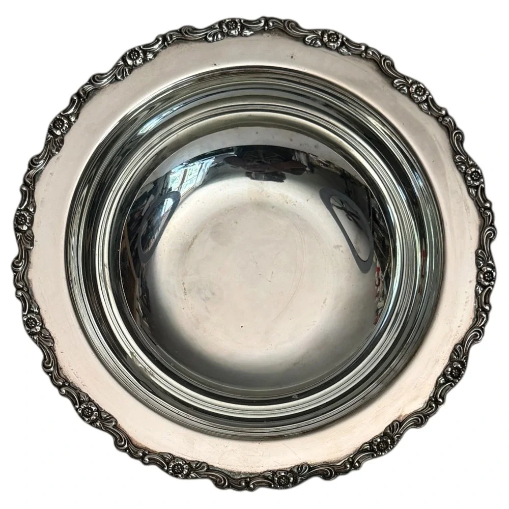 1960s Oneida Silverplate Serving Dish Silver Floral Etched Footed Covered VTG